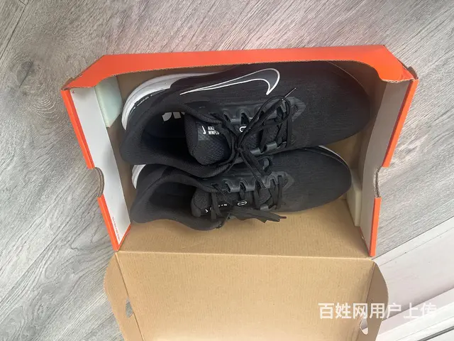 正品耐克41.42大世界专卖店买的 - 图片 7