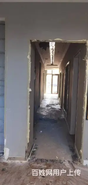 地理位置优越，周边配套设施齐全，人流量大，适合做生意 - 图片 3