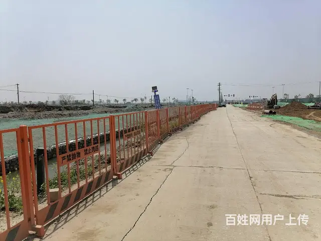 常州邓跃公司承接工地基坑护栏网施工挡板防尘网旗帜等 - 图片 2
