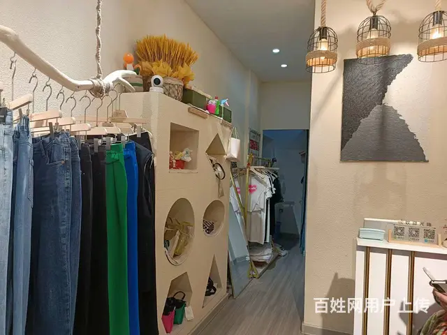B个人一左岸明珠服装店转让 - 图片 4