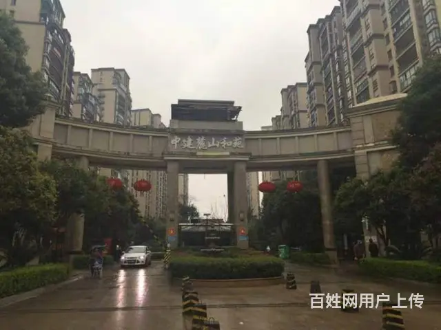 1万多人成熟小区唯一出入口公交站旁240平方临街旺铺出租 - 图片 2