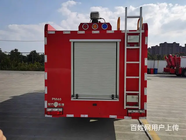 东风多利卡4吨水罐消防车多少钱一台 - 图片 2