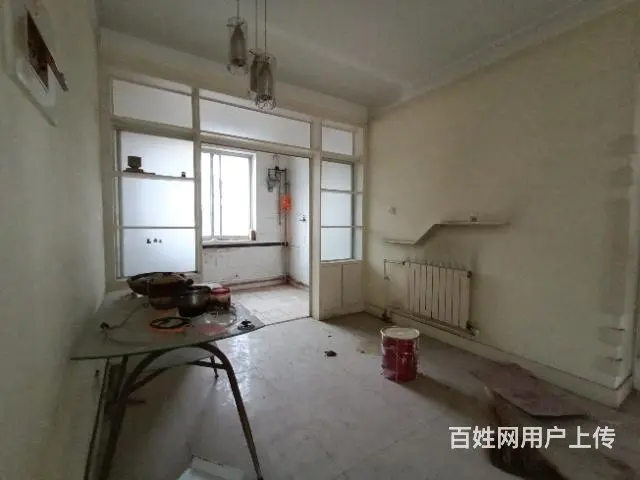 丝绸路小学附近，四楼，39万两室两厅带阁楼，地上储 - 图片 2
