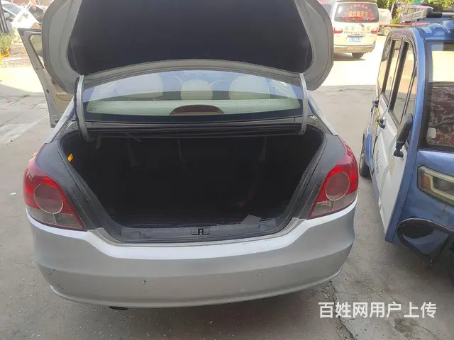 大众朗逸，1.6手动天窗真皮 - 图片 9