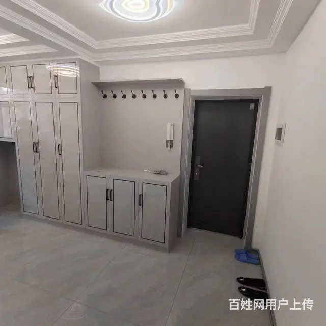 新市医院附近精装修步梯5楼边屋南北通透，热水器， - 图片 4