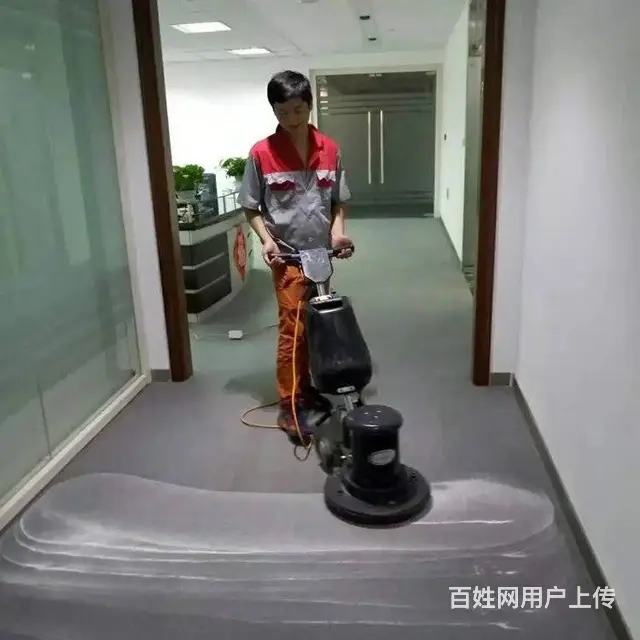 苏州低价地毯清洗师傅 纤维羊毛地毯清洗 吸尘除螨 - 图片 1