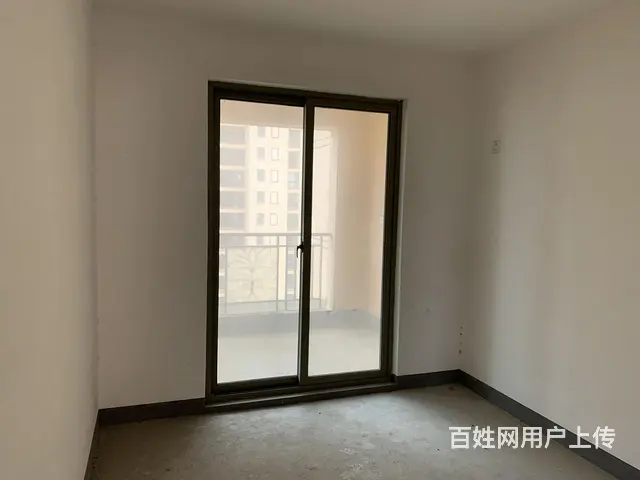 汇金中心，21楼，104平带车位，毛坯，165万 - 图片 2