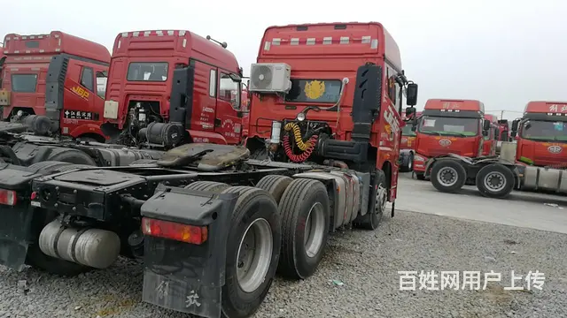 二手解放牵引车 双驱轻体 430马力 锡柴发动机 - 图片 5