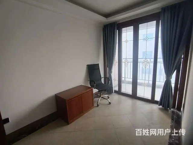 吉大 鸿基轩 复式5房带大平台 家电齐全，拎包入住 - 图片 3