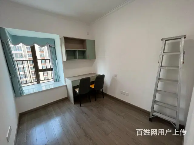 老八 中文澜府白鹭精装四房，电梯中层 南北通透采光佳拎包入住 - 图片 5