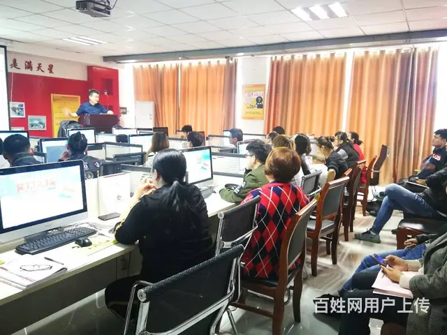 临沂零基础学平面设计淘宝美工广告设计培训PS - 图片 2
