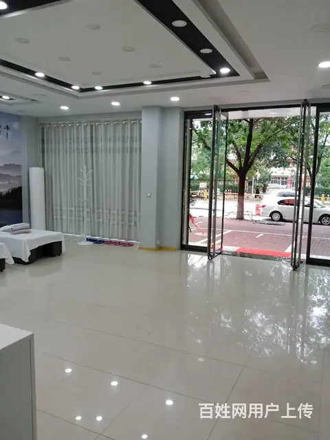 位置优越，临近医院学校，人流量大，交通便利 - 图片 4