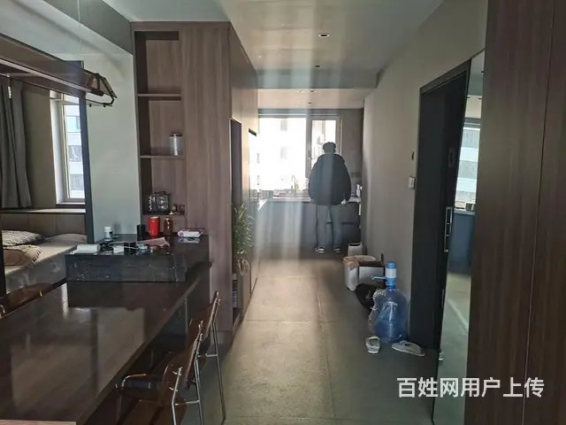 出租香梅湾电梯8楼，两室一厅，精装修，面积100平左右， - 图片 5