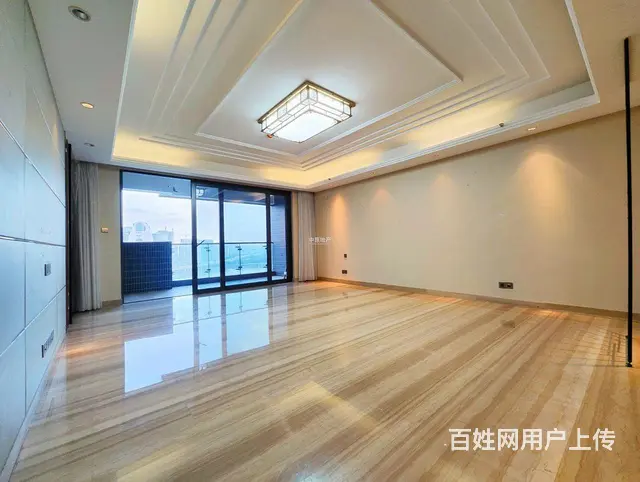 天銮(天汇广场) 东南向 五房 价格可谈 产权清晰 - 图片 1