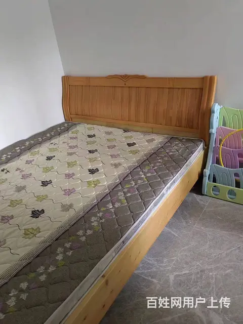 许阁小区 普通住宅2厅 中等装修 - 图片 1