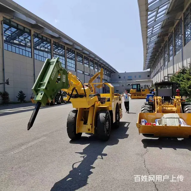 金矿巷道掘进可移动碎石机破碎台车 - 图片 3