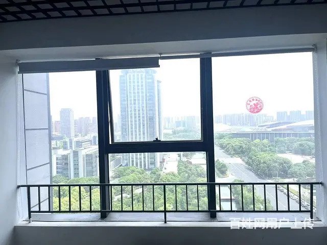 新北写字楼办公室New100平 - 图片 1