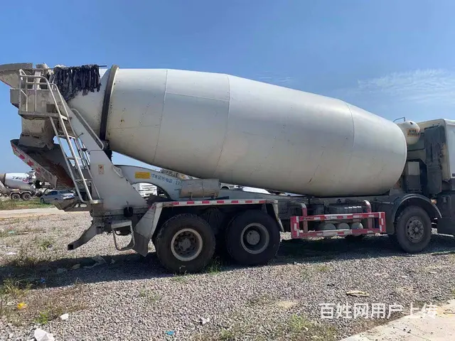 出售17年二手豪沃搅拌车 大20方 唐鸿上装 国五 - 图片 4
