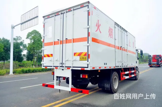 柳汽成龙箱长6.6米2类气体气瓶不超重箱式运输车 - 图片 2
