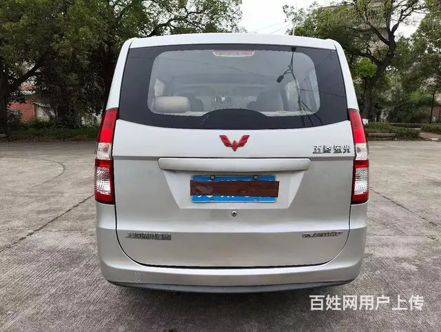 五菱宏光面包车7座 - 图片 6