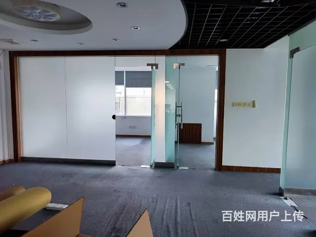 珠海香洲区府 阳光大厦 243㎡写字楼 1.3万低价急租 - 图片 2
