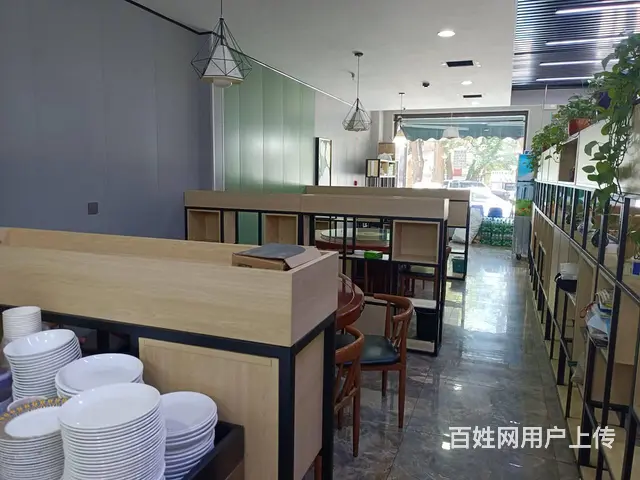C10699位于昌吉市健康东路海棠天街附近临街餐饮旺铺转让 - 图片 6