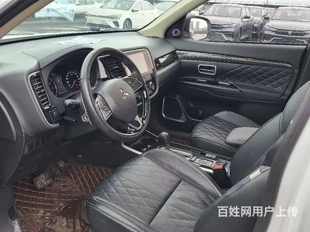 三菱 欧蓝德 2020款 2.4 无级 四驱致享版5座 - 图片 7