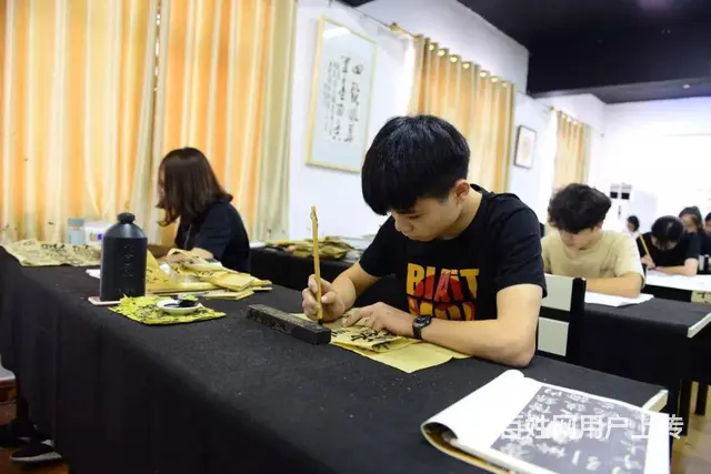 湖南长沙书法高考培训-东方星书法艺考集训 - 图片 1