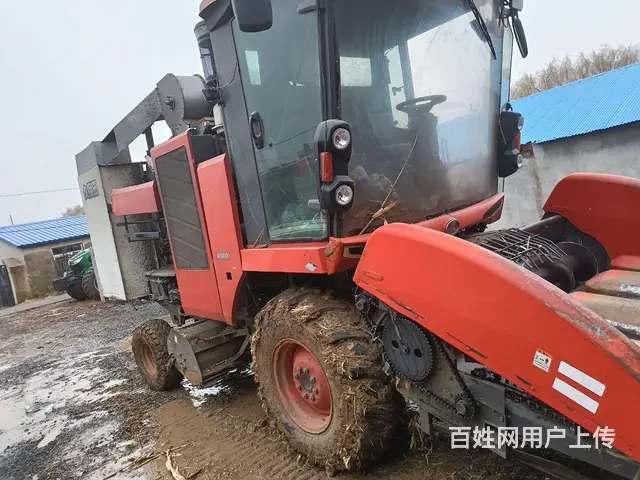 18年久保田玉米收割机四行出售 - 图片