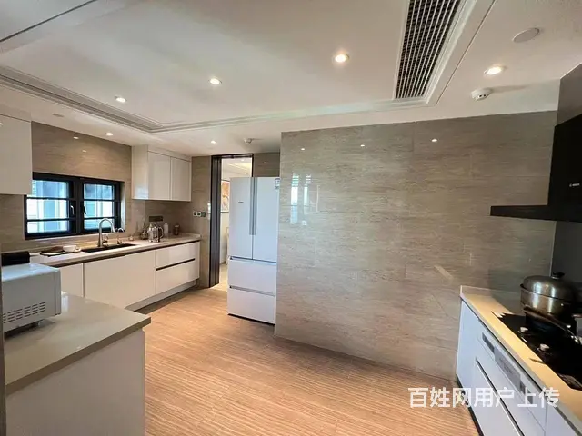 东湖旁 业主自主出租 近武汉站 一梯一户 全屋定制 - 图片 8