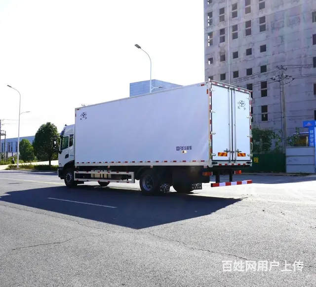 东风天锦新款6米8冷藏车290马力冷链运输绿通车型 - 图片 3