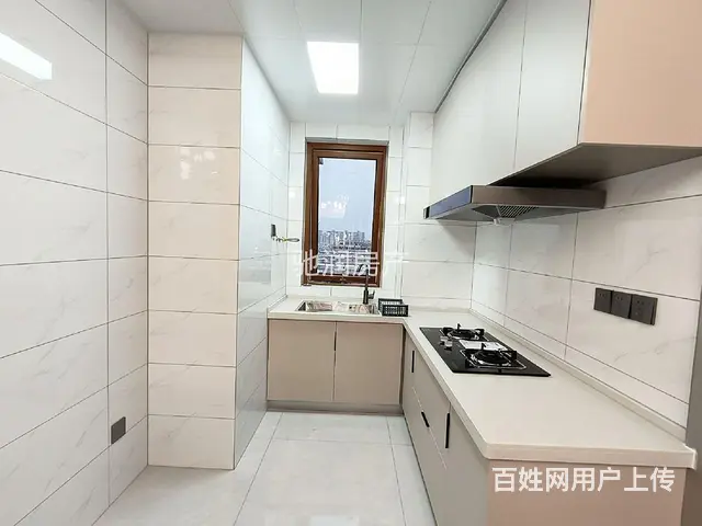 政府旁春天里 全新精装未住 电梯三室 家具家电全送 带地暖！ - 图片 9