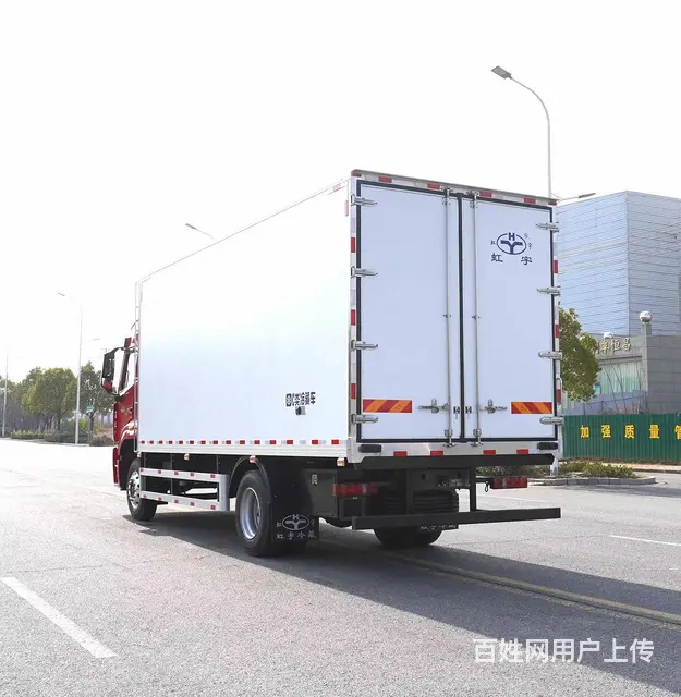 重汽6米8自动挡长途生鲜配送冷藏车可以拉多少吨冻货 - 图片 4
