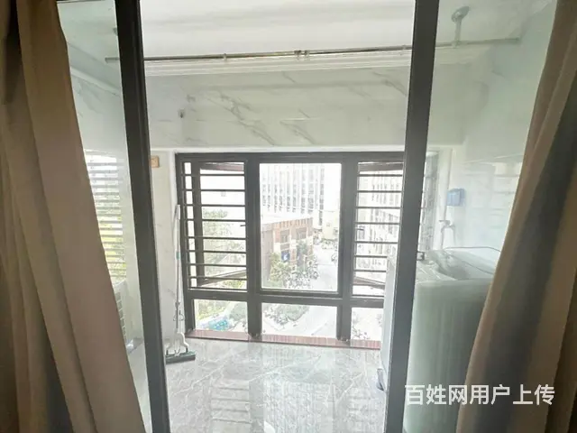 急租城东中骏世界城旁万达星光耀单身公寓随时看房拎包入住采光好 - 图片 1