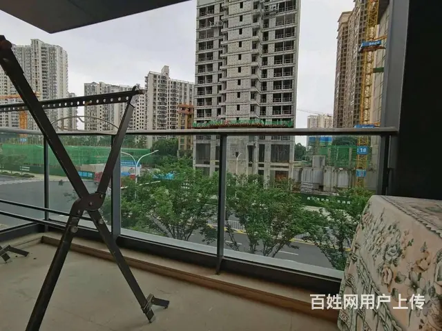 楚河汉街地铁口 融创壹号院豪华装修三室 武汉SKP - 图片 10