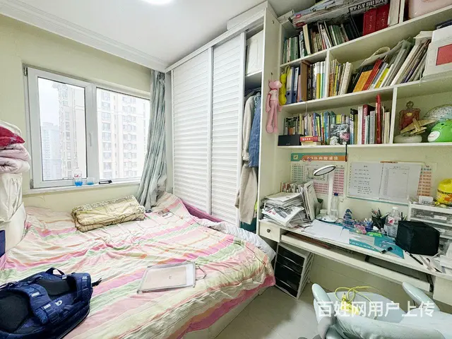 地铁口上的三室两卫 精装修 - 图片 3