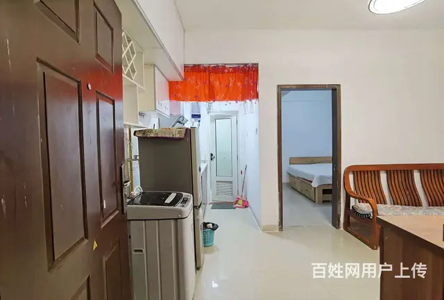 拱北关口都市广场电梯一房一厅出租，租价2000。近关口 - 图片 2