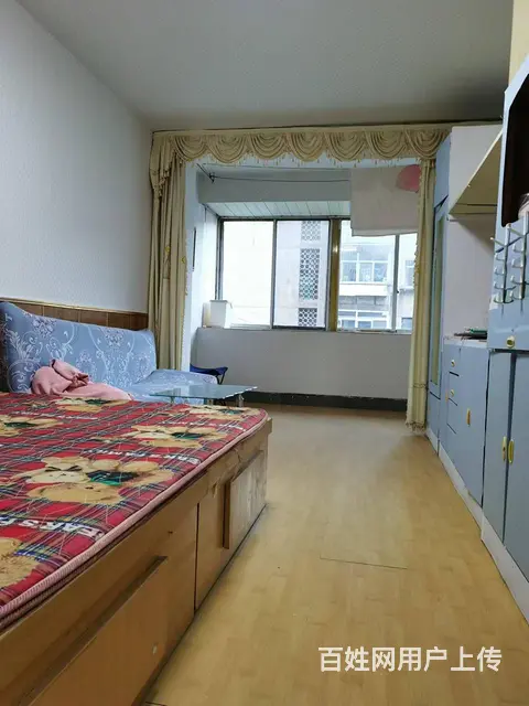 振华商厦南侧晏坊中街二室一厅南北通透出租了 - 图片 2
