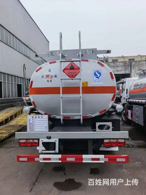 东风多利卡8吨油罐车 厂家销售包上户一条龙服务 - 图片 7