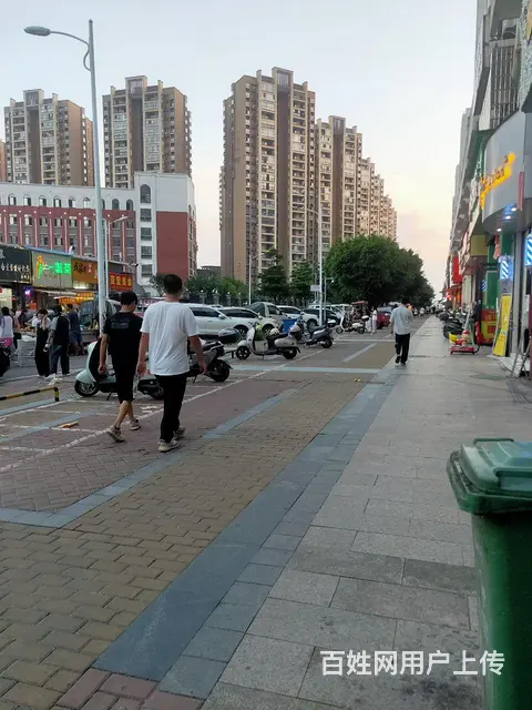 学校旺铺盈利中转让 - 图片 2