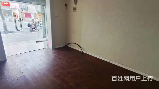 秋雨西路营业中旺铺出租无转让费 - 图片 2