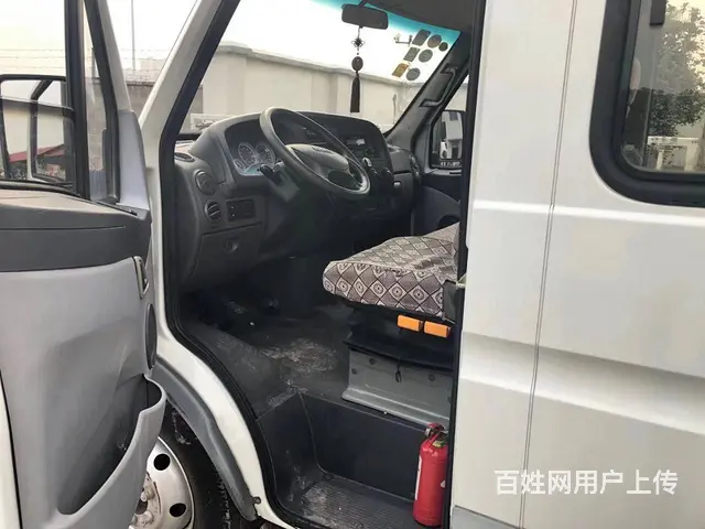 依维柯长轴高顶6坐国5排放支持分期包过户 - 图片 5