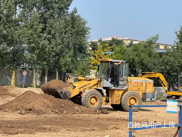 挖掘机培训铲车挖掘机培训短期班叉车培训随到随学 - 图片 3