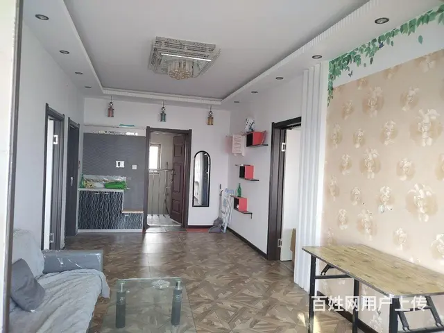 精品出租 - 图片 1