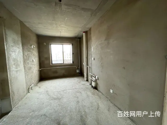 中央公园C区14楼，128平，三室二厅二卫，毛坯。86万过户 - 图片 5
