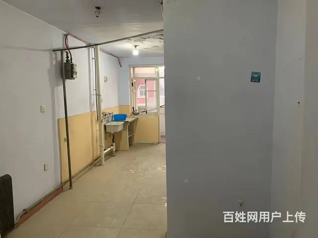 6.8万 古塔区 北一里古城新苑 7楼顶步梯 四中 古塔公园 - 图片 6