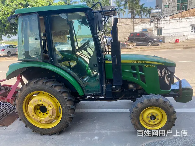 【搞定了！】约翰迪尔604拖拉机，车和554一样大 - 图片 1