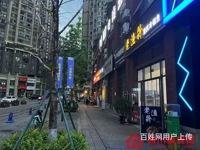 （四川铺鑫网）巴州区老城置信逸都花园140平餐饮店转让 - 图片 9