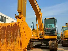 急转小松130-7二手挖机工地完工纯土方车手续齐全