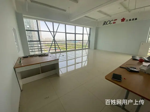 绿地缤果街 112平精装办公室 - 图片 2